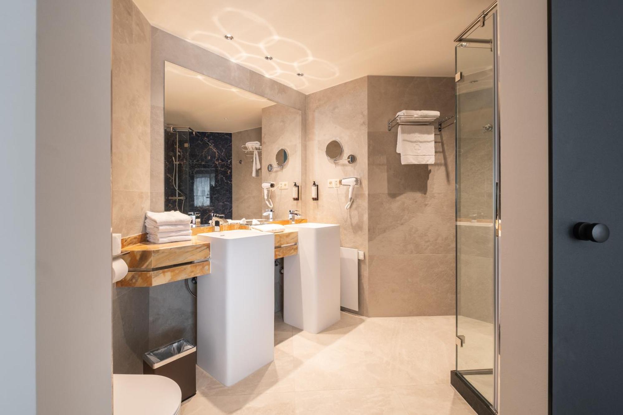 Hyllit Hotel Antwerpen Ngoại thất bức ảnh